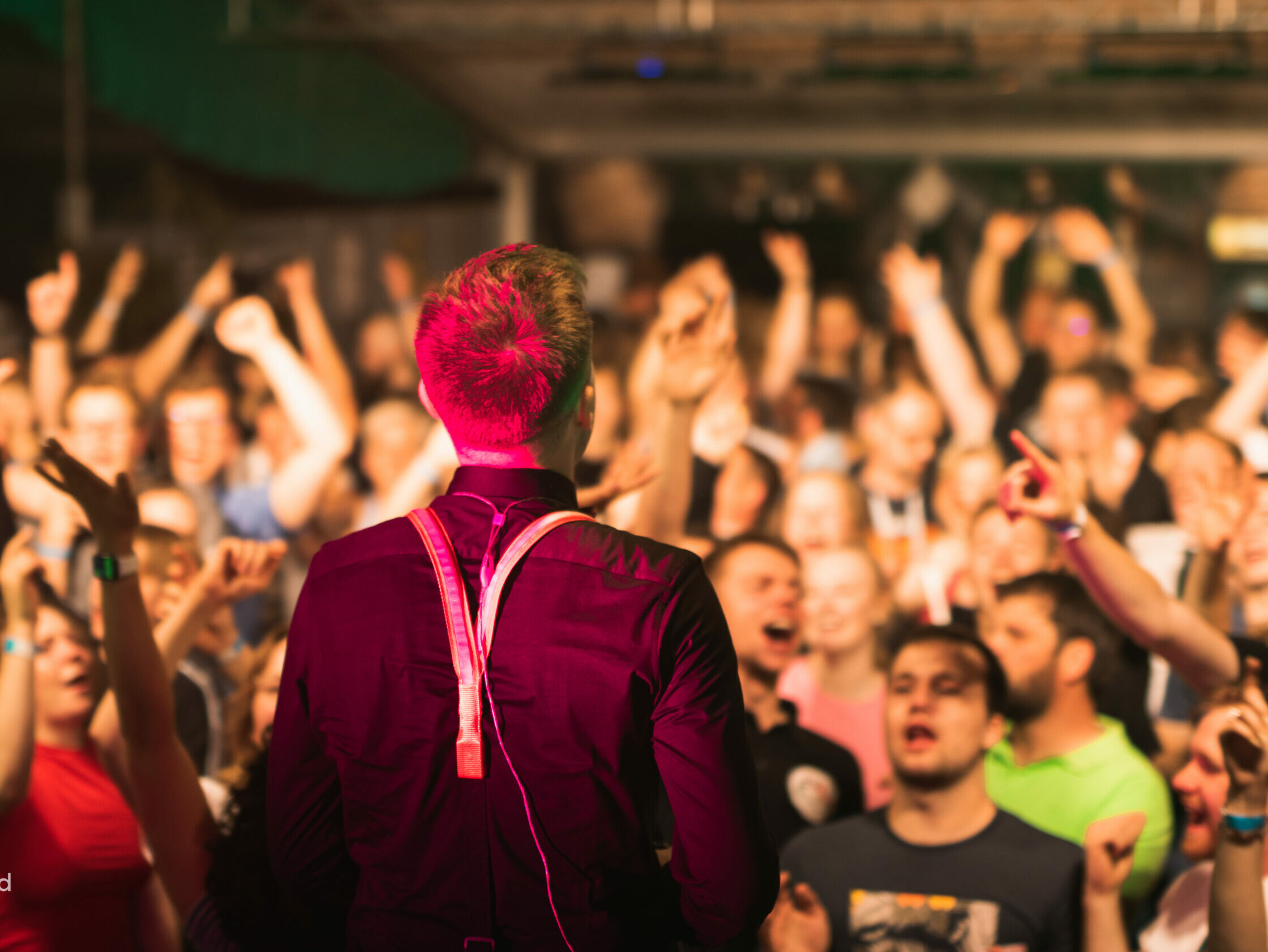 Kinder singen im Rudel