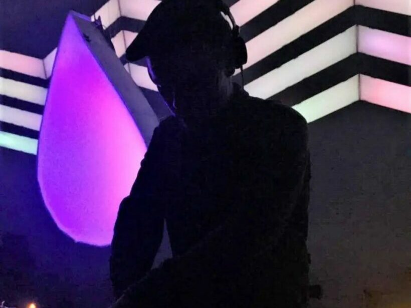 Bela S.